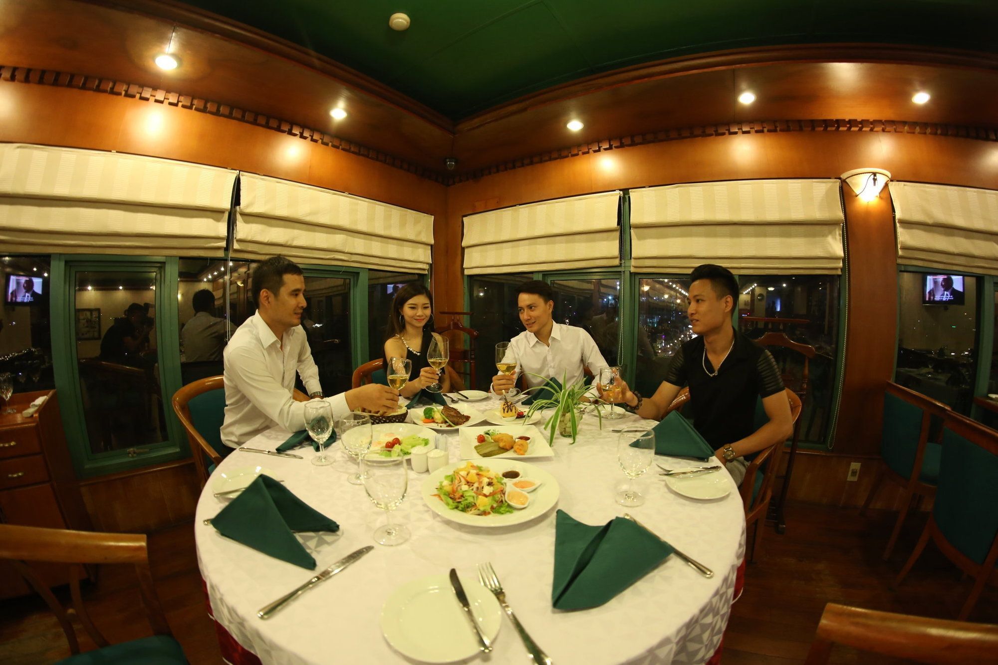 The Tray Hotel Hai Phong Exterior photo